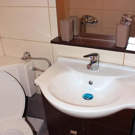 Amazing Next To Center Only 9 Minutes Walk Διαμέρισμα